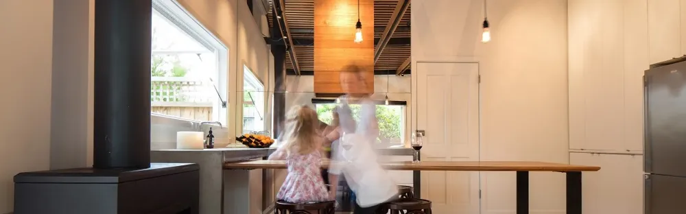 Australian Sustainable Hardwoods - Glass Link House Project Tile